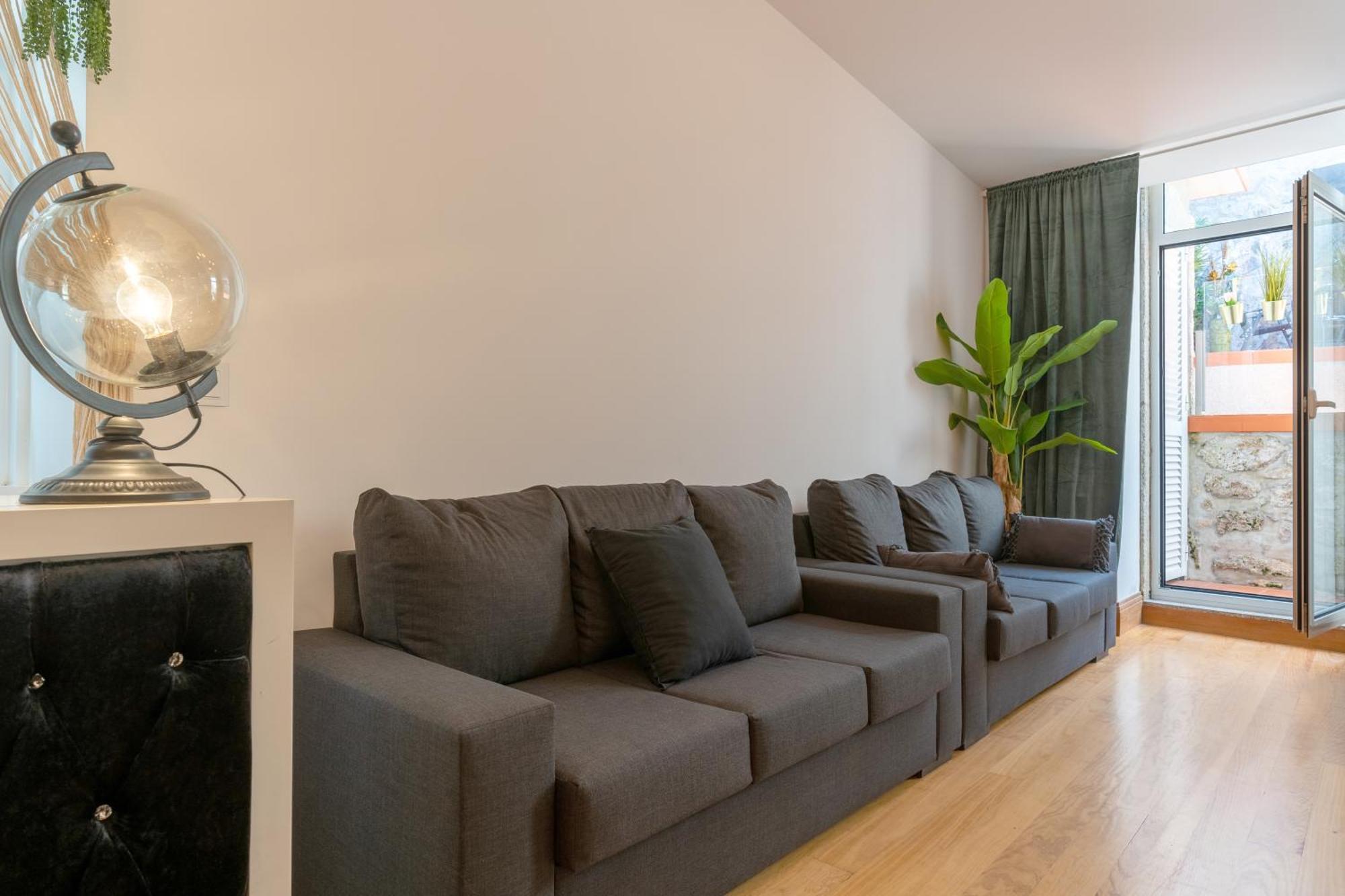 Cozy Nest Hostel Порто Екстериор снимка