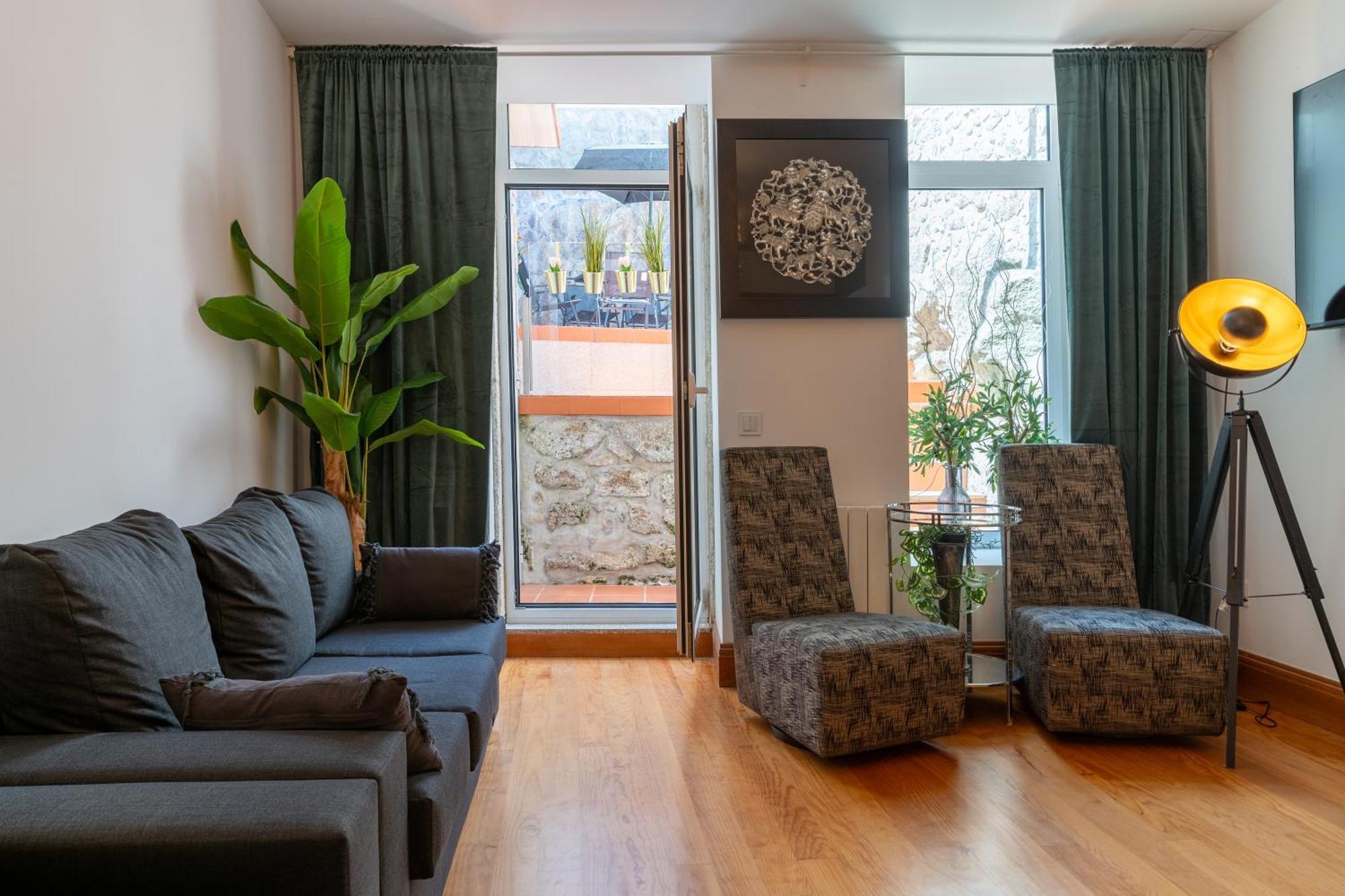 Cozy Nest Hostel Порто Екстериор снимка