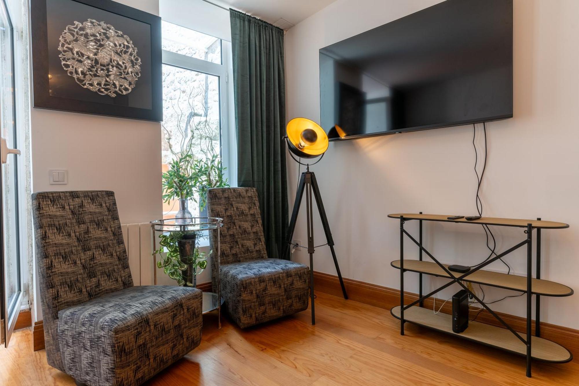 Cozy Nest Hostel Порто Екстериор снимка