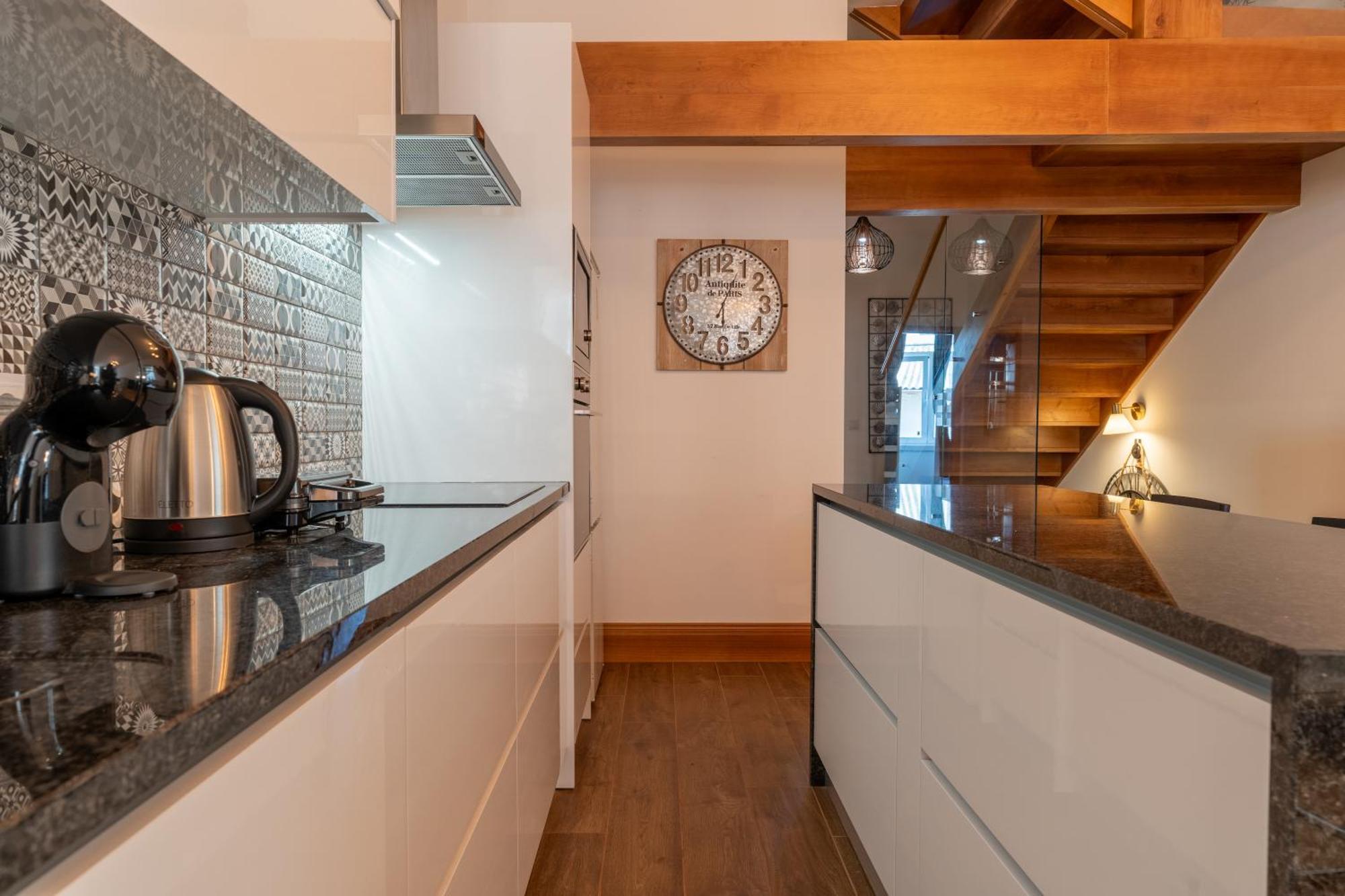 Cozy Nest Hostel Порто Екстериор снимка