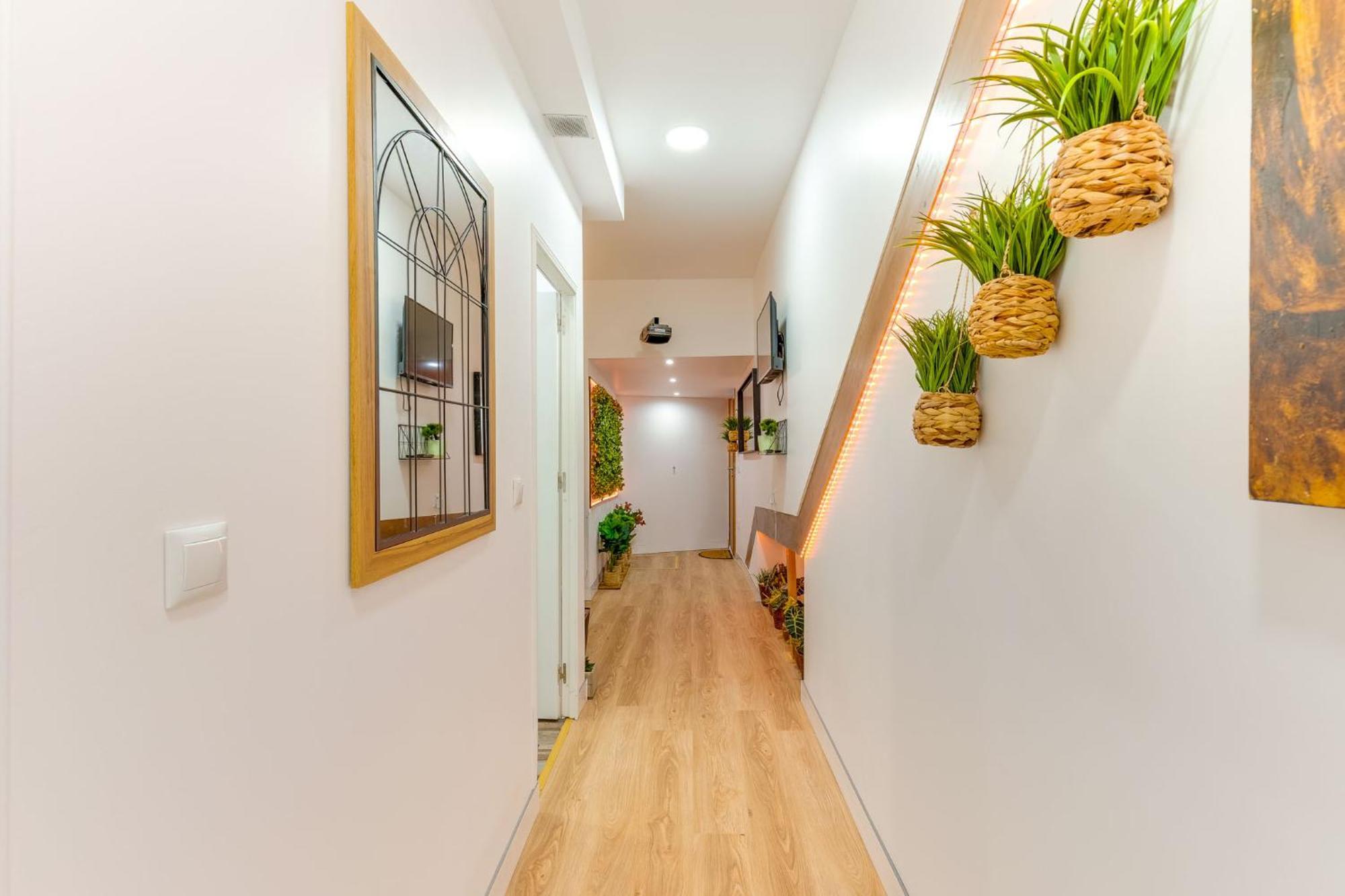 Cozy Nest Hostel Порто Екстериор снимка